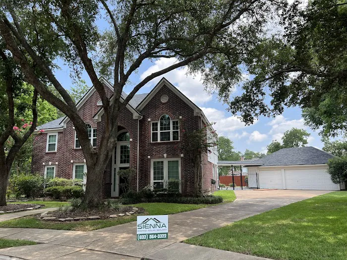 Sienna Roofing Picture 1