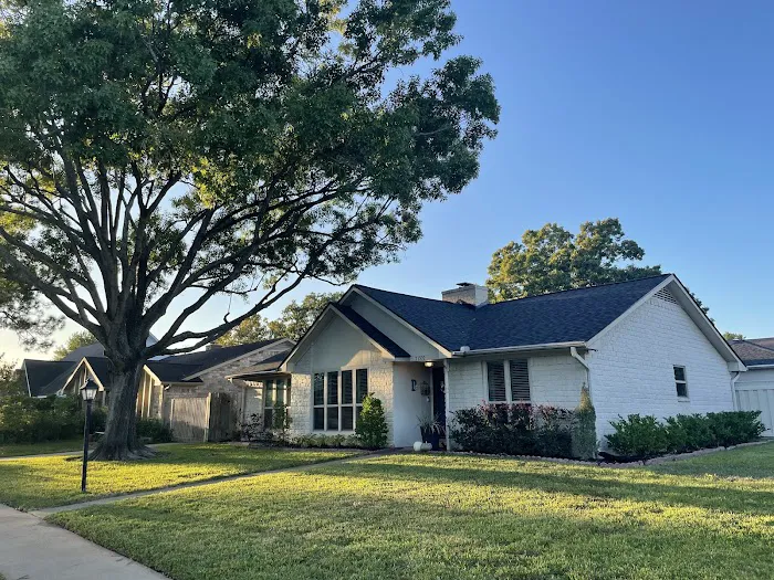 Roof Masters Picture 1