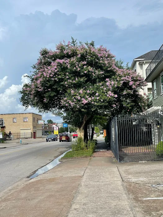 Kennedy Roofing & Exteriors Picture 1