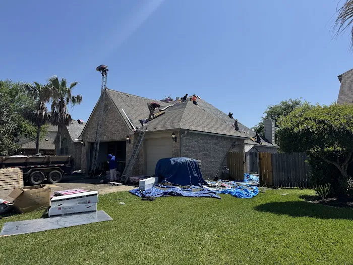 SmartChoice Roofing Solutions Picture 2