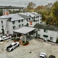 Handal's Roofing ico