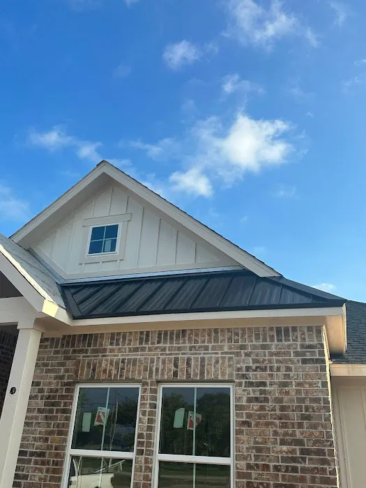 Four Star Roofing Picture 1