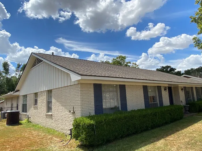 Houston Roofing & Construction Picture 1