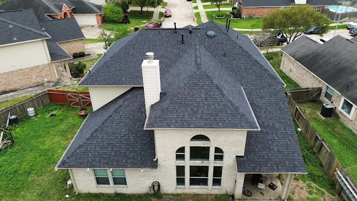 Houston Roofing & Construction Picture 6