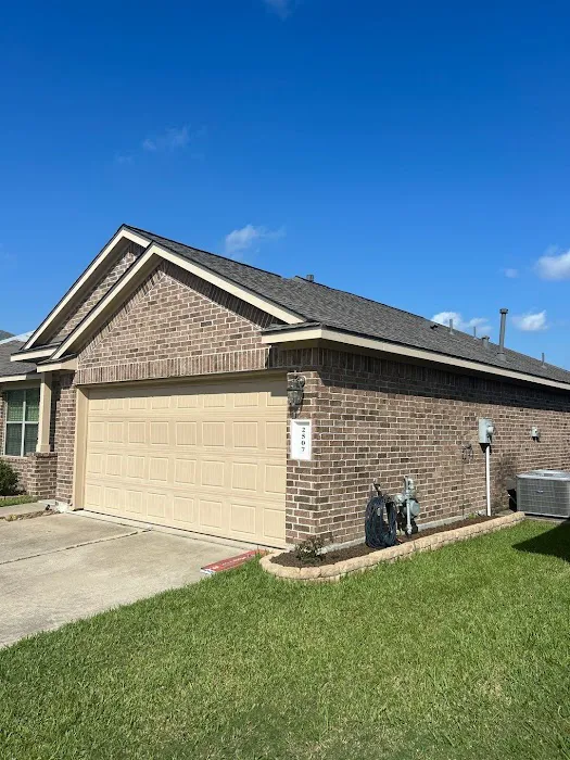 Houston Roofing & Construction Picture 5