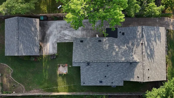 Bustamante Roofing and Construction Picture 4