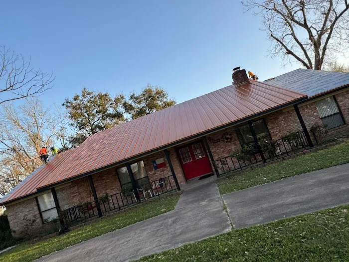 DG Metal Roofing & Exteriors LLC Picture 10