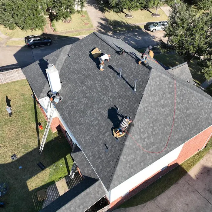 Cinch Roofing Picture 2