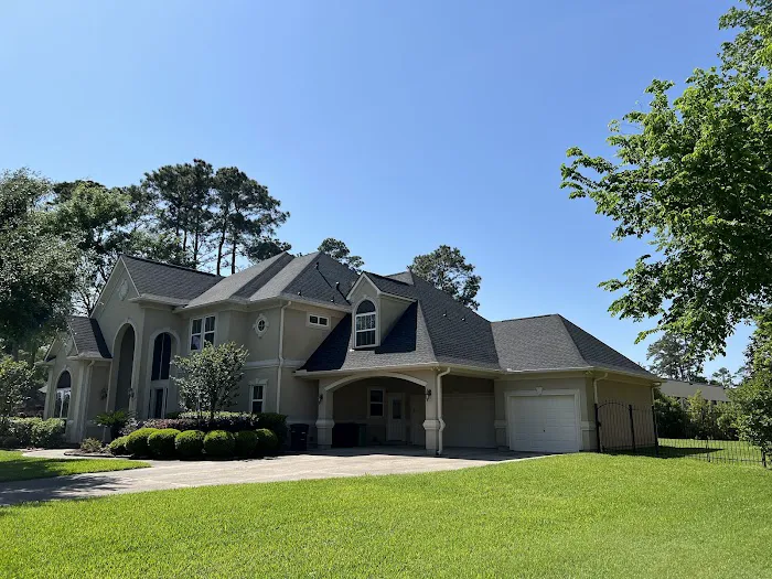 M&R Construction, Roofing and Painting Picture 8