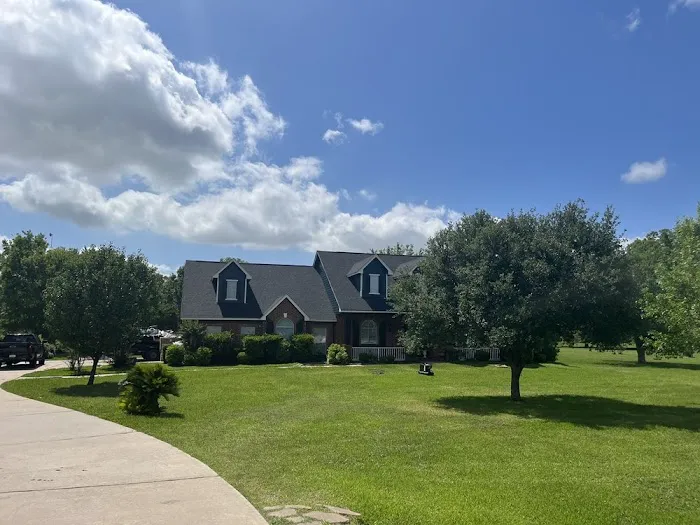 M&R Construction, Roofing and Painting Picture 2