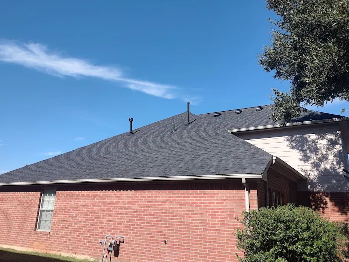 Shamrock Roofing Picture 4