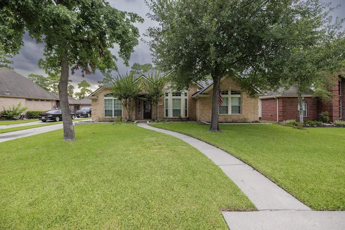 Shamrock Roofing Picture 3