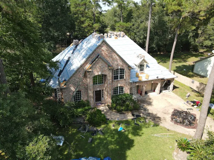 Simple Growth LLC | Roofing Company Houston Picture 4