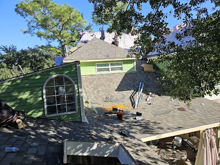 Simple Growth LLC | Roofing Company Houston Picture 2