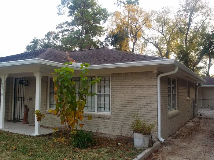 Texas Roofing & Gutters Picture 4