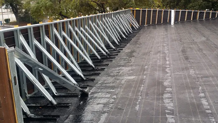 Texas Roofing & Gutters Picture 2