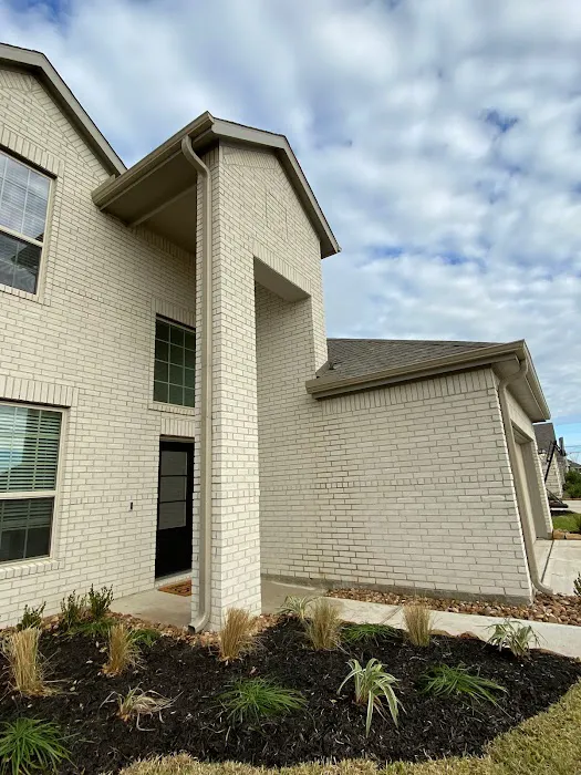 Memorial L.P. Roofing N Gutters Picture 1