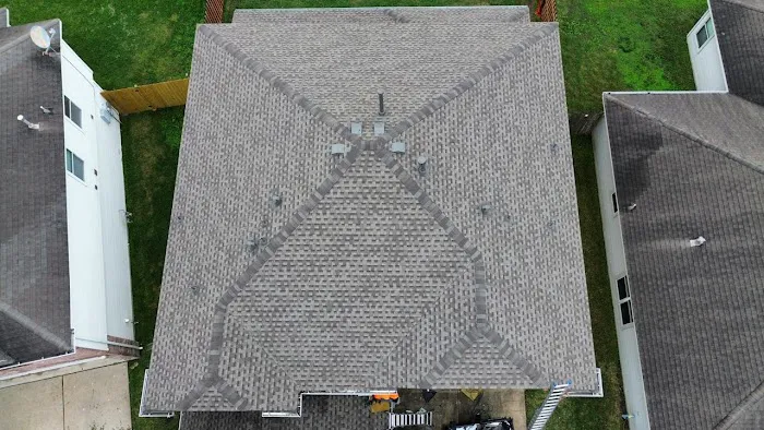 EZ & FAST Roofers Contractors Picture 3