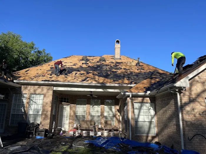 M & M Roofing and Construction Picture 10