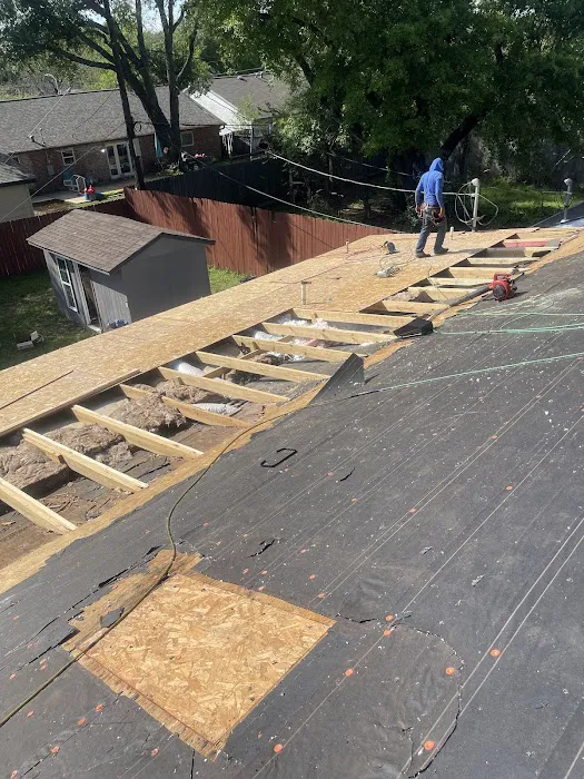 M & M Roofing and Construction Picture 7