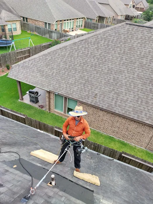 Guardado Roofing Picture 5