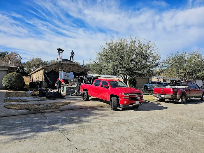 Guardado Roofing Picture 4