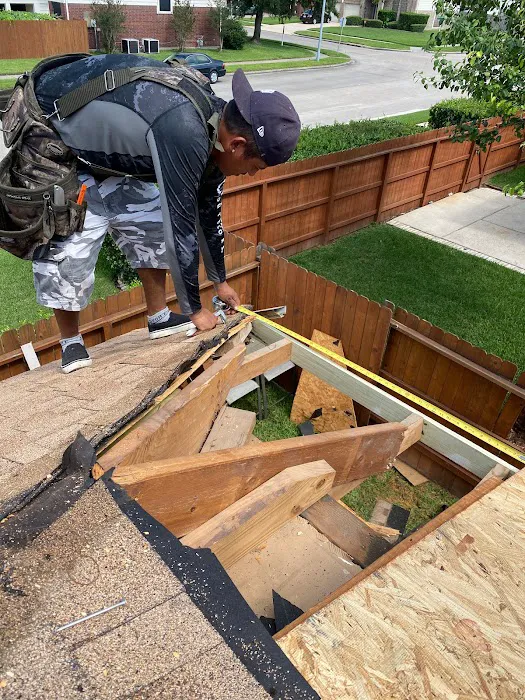 CM Roofing Pros LLC | Top Roofing Company In Fort Bend Picture 6