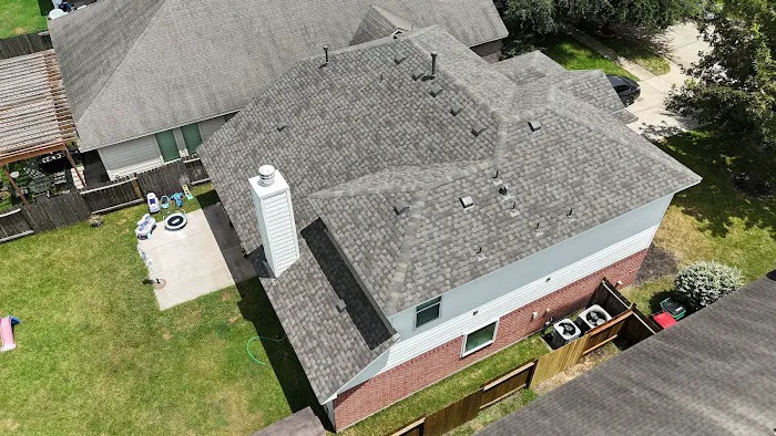 Stronghold Restoration and Roofing, LLC Picture 2