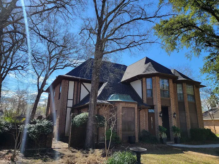 Stronghold Restoration and Roofing, LLC Picture 1