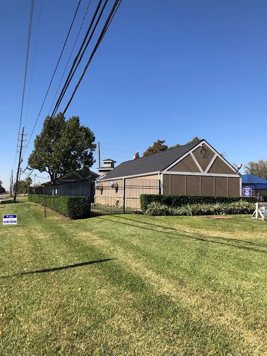 Wade Construction and Roofing, LLC Picture 1