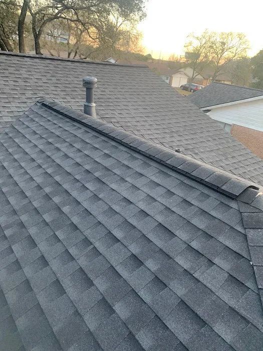 CNM ROOFING Picture 3