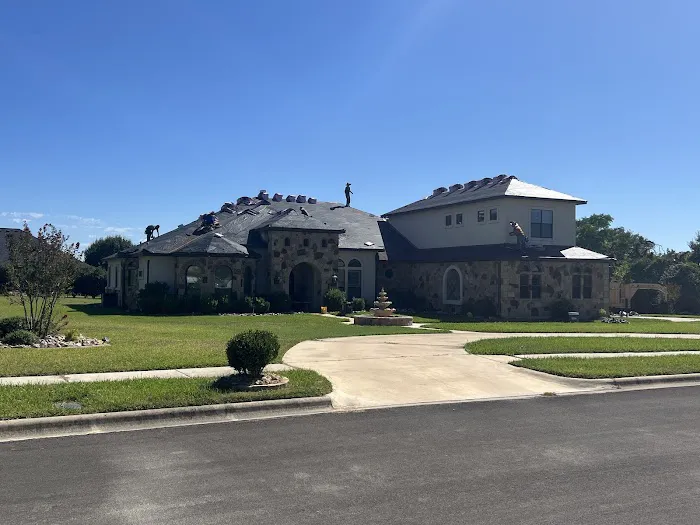 Legendz Roofing Picture 10