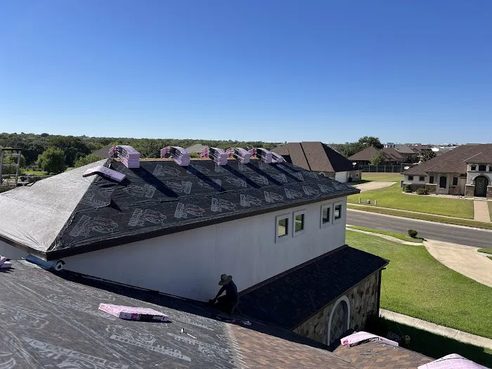 Legendz Roofing Picture 6