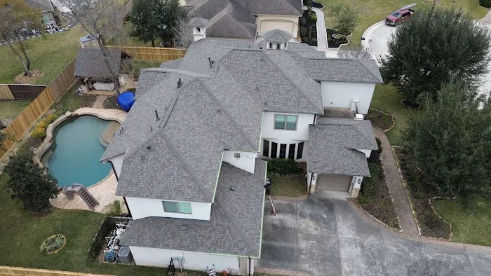 HHH Roofing & Construction Picture 10