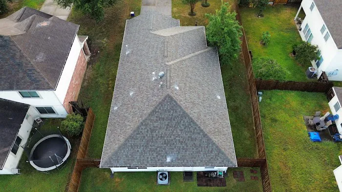 HHH Roofing & Construction Picture 5