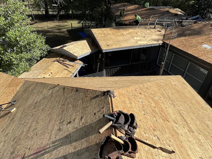 Redline Roofing and Construction Picture 9