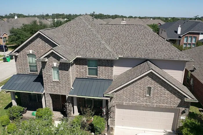 Storm Pros Roofing & Restoration LLC Picture 9