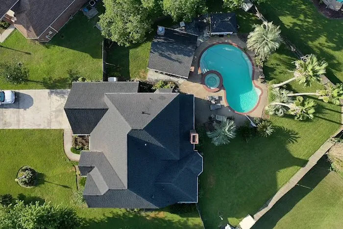 Storm Pros Roofing & Restoration LLC Picture 8