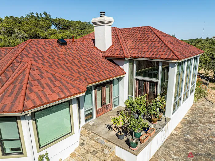 Paradigm Roof+Shield Picture 4