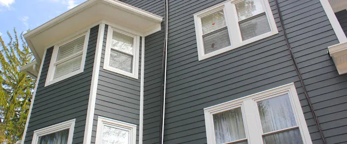 Four.M Solutions Picture 7