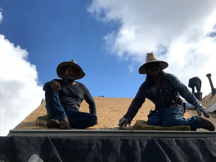 Royal Roofing and Remodeling Picture 9