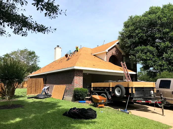 Royal Roofing and Remodeling Picture 10