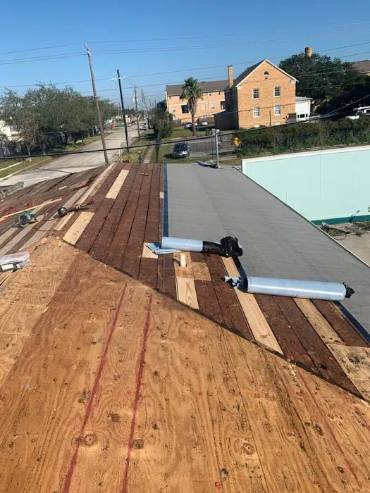 Zacks Construction & Roofing Picture 3