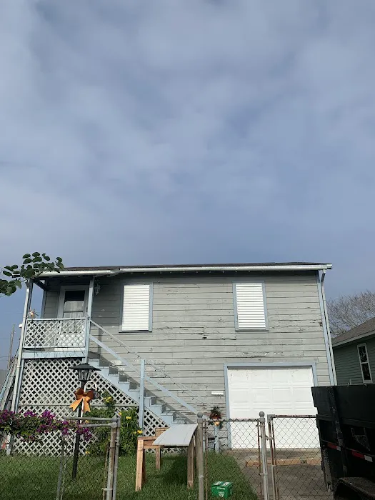 Zacks Construction & Roofing Picture 7