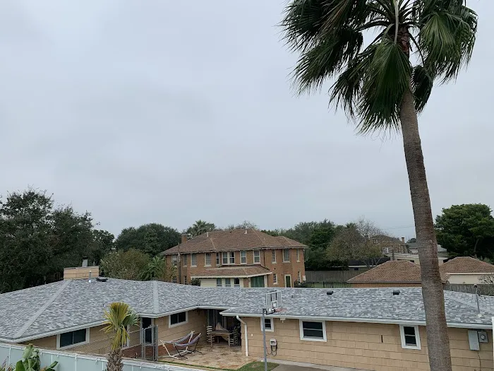 Zacks Construction & Roofing Picture 5