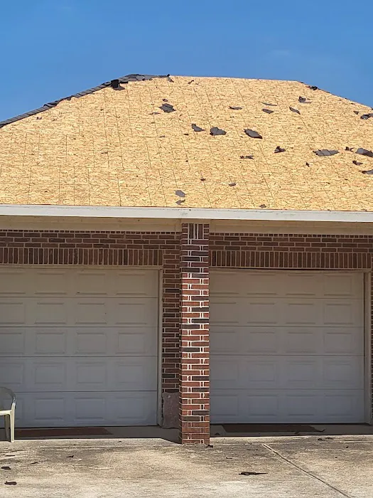 Conejo's Roofing Picture 2