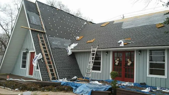 Art's Roofing Picture 1