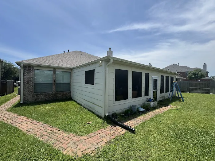 Houston Roofing & Attic Specialists Picture 9