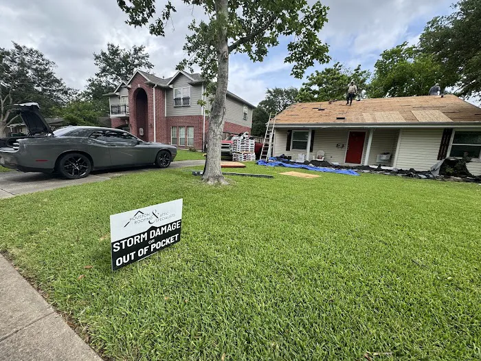 Houston Roofing & Attic Specialists Picture 8