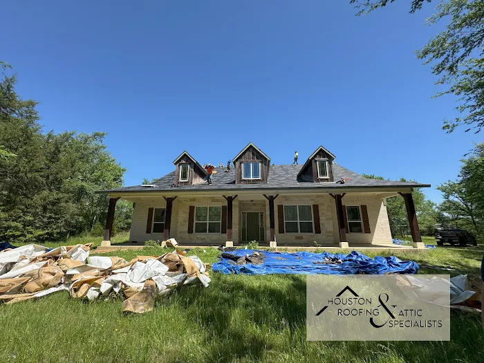 Houston Roofing & Attic Specialists Picture 10